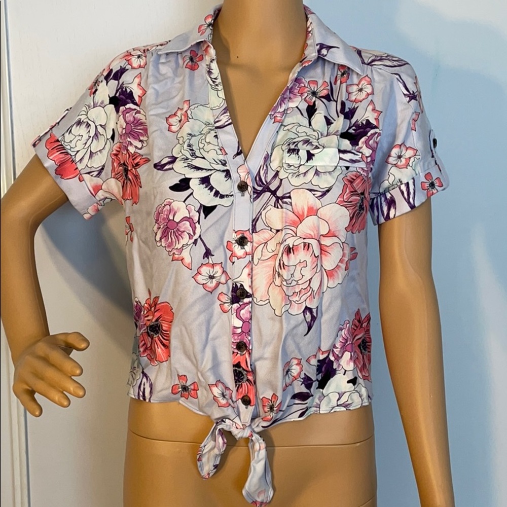 NWT ~ Candie’s XS Button Up Blouse